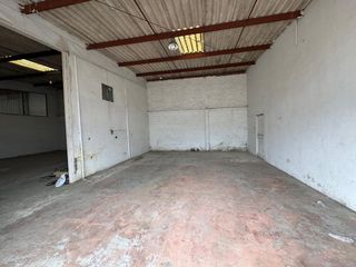 Foto 10 de bodega comercial de alquiler en manta zona norte
