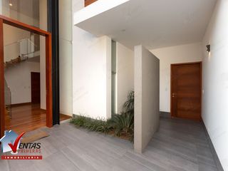 Foto 2 de VENTA DE CASA DE ESTRENO EN LA MOLINA VIEJA