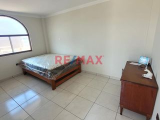 Foto 9 de Se Vende Casa De Playa Mas Terreno En Huanchaquito - At 291.05 M2 - Ac 225 M2- 160000 Dolares