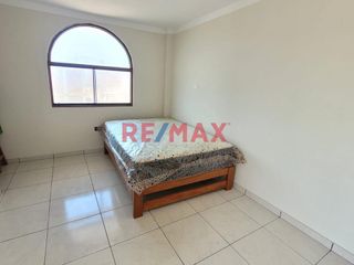Foto 10 de Se Vende Casa De Playa Mas Terreno En Huanchaquito - At 291.05 M2 - Ac 225 M2- 160000 Dolares