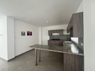 Foto 7 de casa de alquiler en manta urbanización zona sur fv