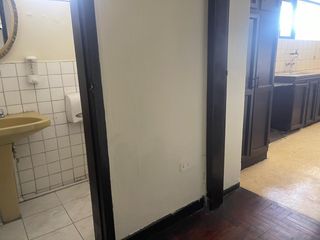 Foto 5 de Rento oficina de 100 m2 en la Avenida América.
