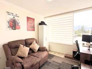 Foto 10 de Casa en venta Tumbaco, dentro de conjunto con seguridad presencial.