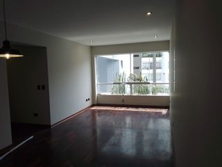 Foto 1 de Se alquila se vende Amplio departamento en la mejor zona de Miraflores