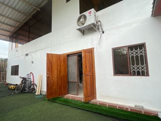 Foto 3 de Casa en Venta La Concordia | 5 Hab. + Piscina | Madera Premium | 258m²