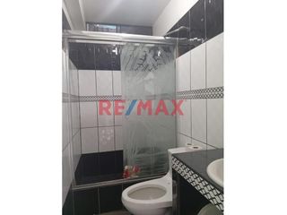 Foto 13 de Se Vende Casa De 3 Pisos Con Local Comercial En Avenida Frente A Colegio Inicial, Posta Medica Y C.E