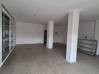 Foto 4 de Local Comercial en Alquiler en la Alborada, 1 Baño, 2 Parqueos, Norte de Guayaquil.