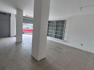 Foto 6 de Local Comercial en Alquiler en la Alborada, 1 Baño, 2 Parqueos, Norte de Guayaquil.