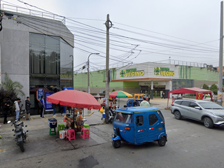 Foto 14 de Se Vende Local Comercial En Esquina En Zona Altamente Comercial De Sjl
