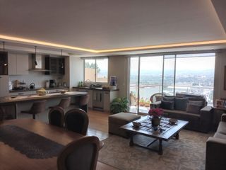 Foto 1 de Departamento de Lujo en Renta en Cumbayá