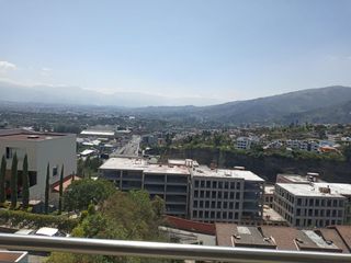Foto 6 de Departamento de Lujo en Renta en Cumbayá