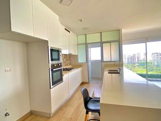 Foto 9 de Venta de Moderno Dúplex en Barranco – Vista al Mar – ¡Bajo de Precio!