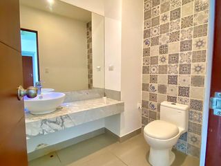 Foto 12 de Venta de Moderno Dúplex en Barranco – Vista al Mar – ¡Bajo de Precio!