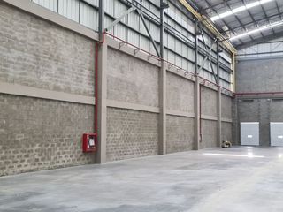 Foto 6 de BODEGA ARRIENDO AREA 1870 M2 CONJUNTO CERRADO ARROYOHONDO YUMBO