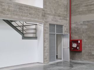 Foto 17 de BODEGA ARRIENDO AREA 1870 M2 CONJUNTO CERRADO ARROYOHONDO YUMBO