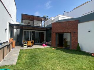 Foto 15 de Casa Moderna de 2 pisos en – Miraflores –  Urbanización San Antonio -  Zona residencial y tranquila