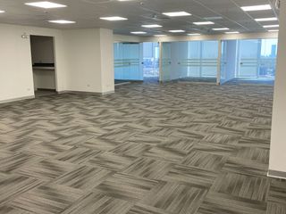 Foto 1 de ALQUILO OFIC 221.43 M2 EQUIPADA con 6 estacionamientos $3778