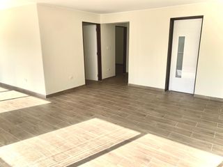 Foto 2 de ALQUILER DEPARTAMENTO 2 DORMITORIOS FRENTE PARQUE, AURORA MIRAFLORES