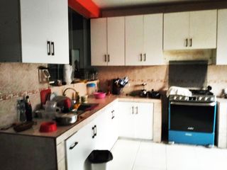 Foto 6 de VENTA DE CASA EN ESQUINA  EN URB TRES HORIZONTES  SAN MARTIN DE PORRES