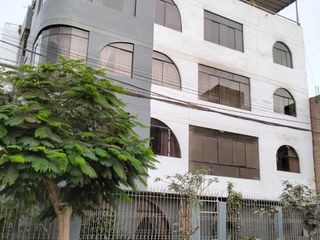 Foto 1 de VENTA DE CASA EN ESQUINA  EN URB TRES HORIZONTES  SAN MARTIN DE PORRES