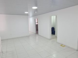 Foto 22 de LOCAL COMERCIAL ARRIENDO  AREA 400 M2 COLSEGUROS VIA PRINCIPAL