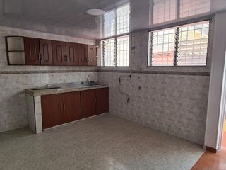 Foto 32 de LOCAL COMERCIAL ARRIENDO  AREA 400 M2 COLSEGUROS VIA PRINCIPAL