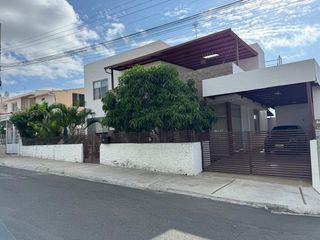 Foto 2 de casa de venta en manta zona sur G/R