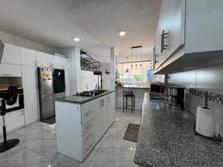 Foto 6 de casa de venta en manta zona sur G/R
