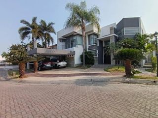 Foto 8 de Terreno a la venta en la Urb. Portofino ✅