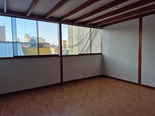 Foto 2 de ALQUILER DE AMPLIA OFICINA EN 3ER PISO