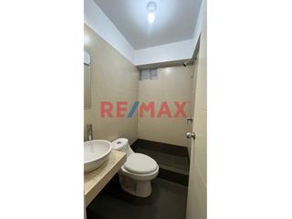 Foto 5 de Alquiler De Departamento En Surquillo – Murray 135 Amplio, Luminoso Y Bien Ubicado Cerca A La Av. Angamos Y Av. Principal Zona Tranquila Y Segura