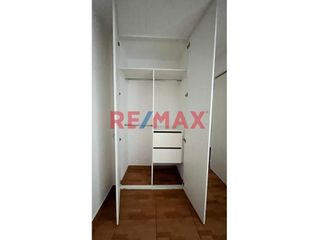 Foto 7 de Alquiler De Departamento En Surquillo – Murray 135 Amplio, Luminoso Y Bien Ubicado Cerca A La Av. Angamos Y Av. Principal Zona Tranquila Y Segura