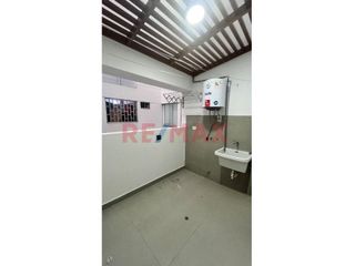 Foto 12 de Alquiler De Departamento En Surquillo – Murray 135 Amplio, Luminoso Y Bien Ubicado Cerca A La Av. Angamos Y Av. Principal Zona Tranquila Y Segura