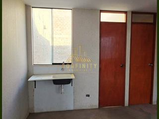 Foto 5 de SE VENDE CASA DE 1 PISO DE 75M2 EN URB. SOL DE ICA DE LOS PORTALES - II ETAPA