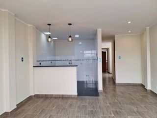 Foto 2 de ¡VENTA OCASIÓN DEPARTAMENTO A MEDIA CUADRA DE PARQUE EN URB. LA TRINIDAD!