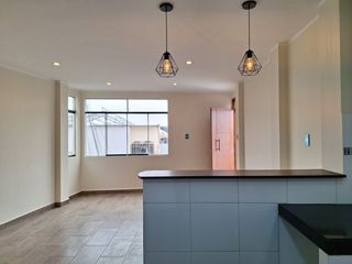 Foto 4 de ¡VENTA OCASIÓN DEPARTAMENTO A MEDIA CUADRA DE PARQUE EN URB. LA TRINIDAD!