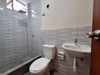 Foto 5 de ¡VENTA OCASIÓN DEPARTAMENTO A MEDIA CUADRA DE PARQUE EN URB. LA TRINIDAD!