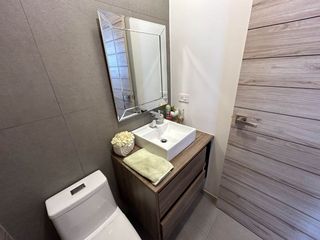 Foto 18 de Venta Departamento Urbanización El Condado Jardín