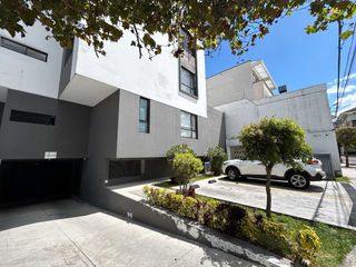 Foto 49 de Venta Departamento Urbanización El Condado Jardín