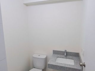 Foto 19 de Venta Departamento En Lince -