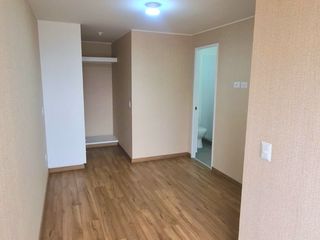 Foto 21 de Venta Departamento En Lince -