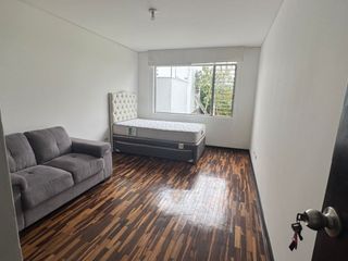 Foto 19 de Alquiler de Casa Residencial en El Corazón de San Isidro