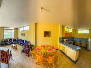 Foto 7 de Casa con dos Departamentos de 3 Dormitorios c/u en  Ballenita