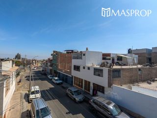 Foto 1 de DEPARTAMENTO DÚPLEX EN ALQUILER – 67.96 m² + TERRAZA | TERCER PISO | PROLONGACIÓN CORONEL VIDAL