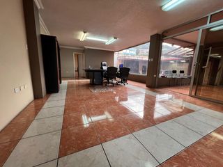 Foto 3 de Renta de Casa Comercial en la Av.OCCIDENTAL
