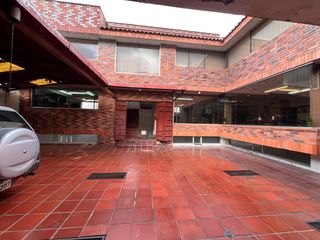 Foto 1 de Renta de Casa Comercial en la Av.OCCIDENTAL