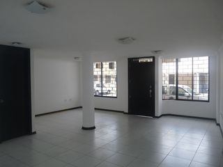 Foto 2 de Casa venta en Pomasqui