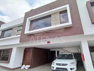 Foto 1 de CASA EN RENTA, NARANCAY - GRAN AKI