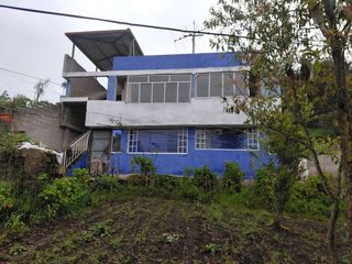 Foto 1 de Lloa - Casa con Terreno en Venta