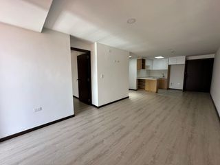 Foto 5 de Departamento en venta en el quinto piso con tres dormitorios, sector Av. Don Bosco